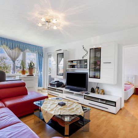 Helle, Ruhige Dachwohnung Eningen unter Achalm エクステリア 写真