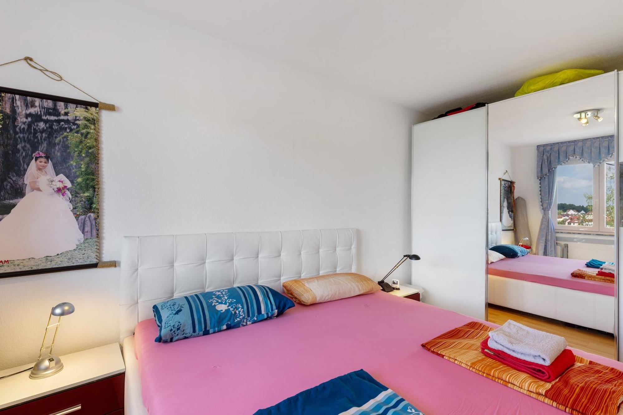 Helle, Ruhige Dachwohnung Eningen unter Achalm エクステリア 写真