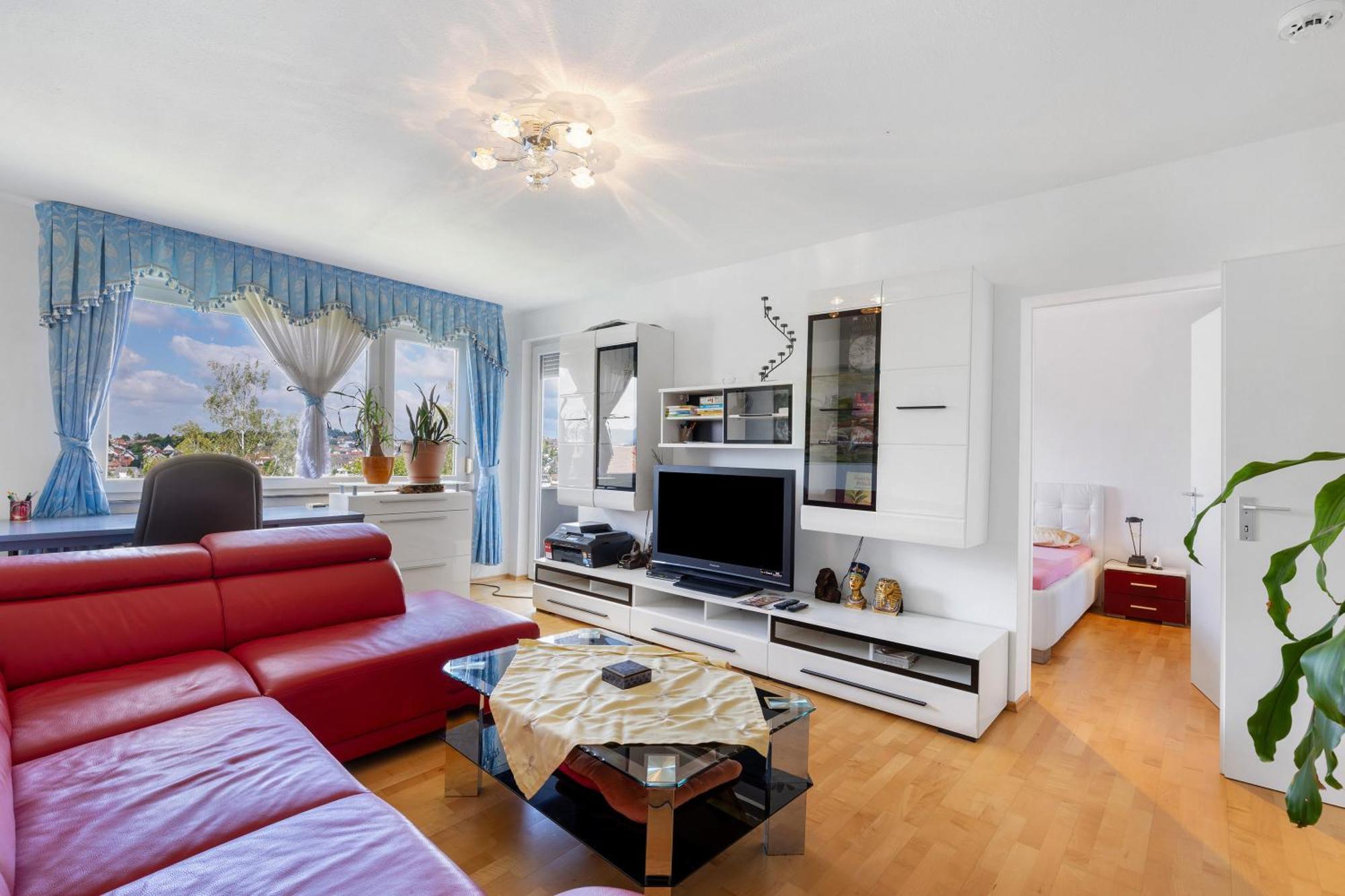 Helle, Ruhige Dachwohnung Eningen unter Achalm エクステリア 写真