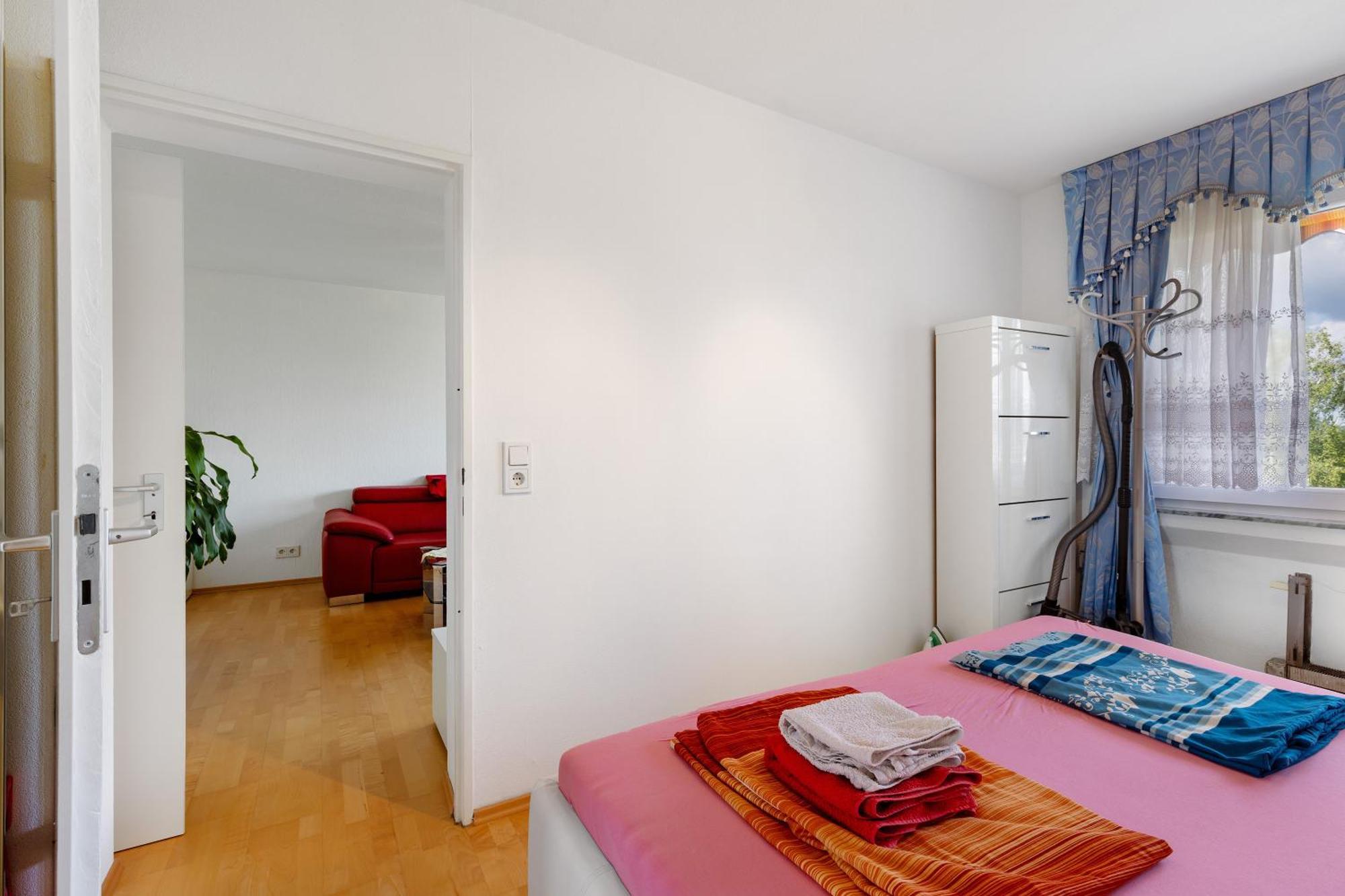 Helle, Ruhige Dachwohnung Eningen unter Achalm エクステリア 写真