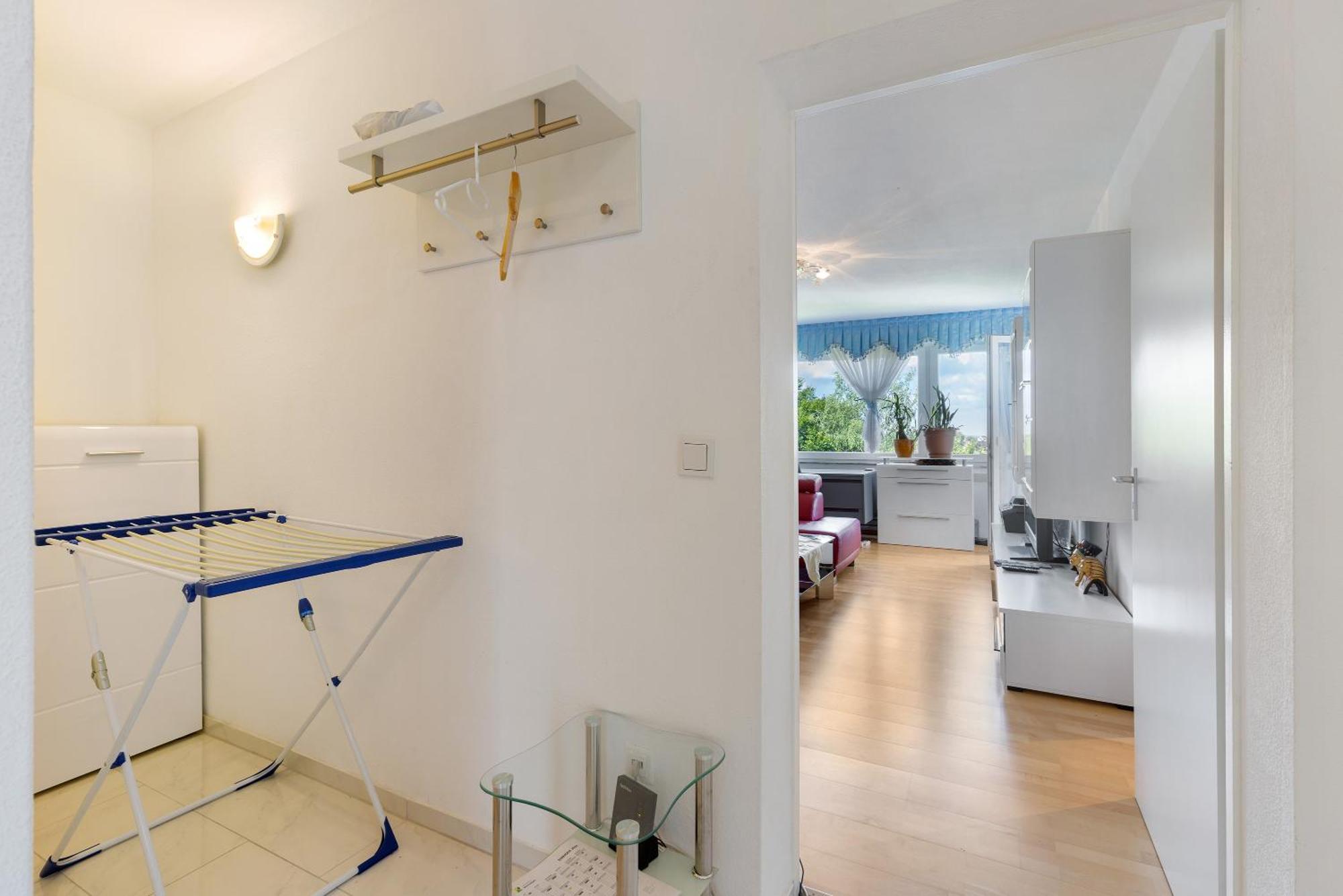 Helle, Ruhige Dachwohnung Eningen unter Achalm エクステリア 写真